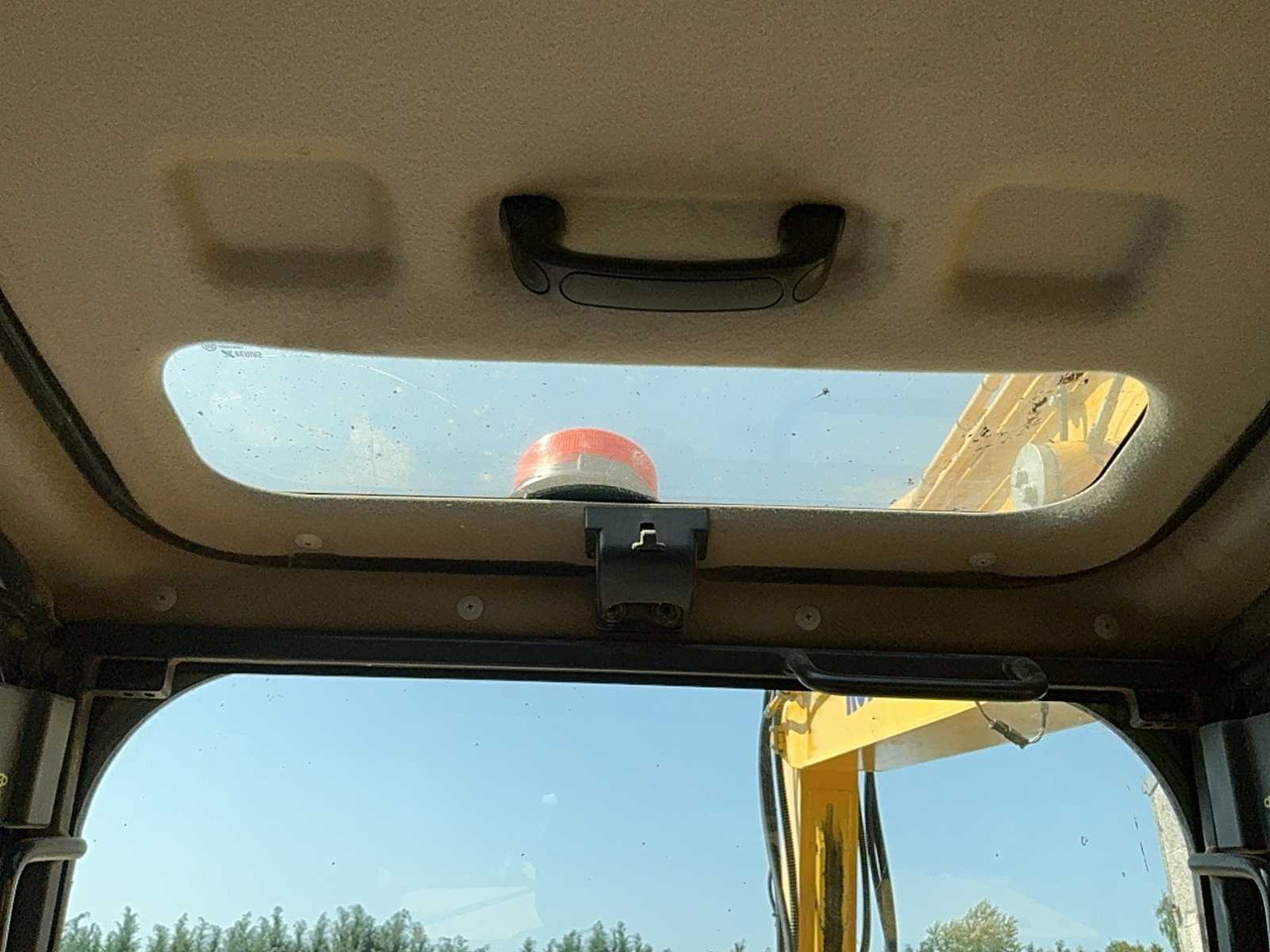 Crawler excavator Komatsu PC138 us-11: picture 22