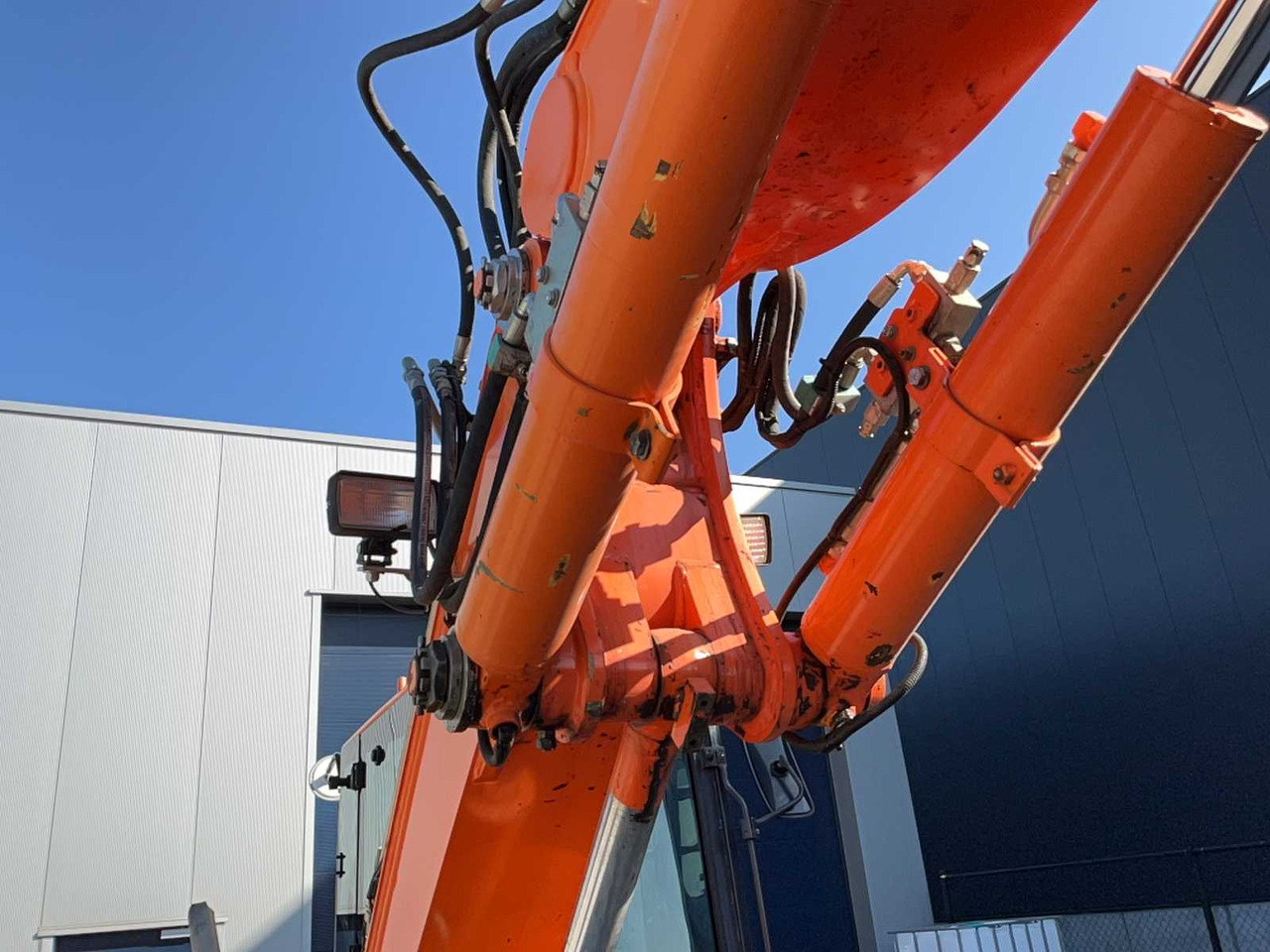 Crawler excavator Komatsu PC80MR-3: picture 22