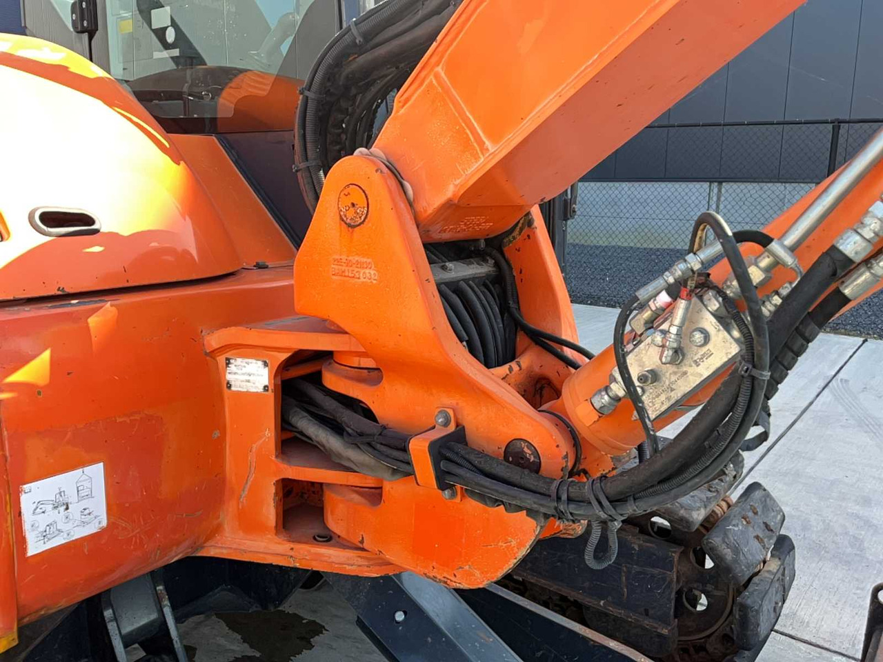 Crawler excavator Komatsu PC80MR-3: picture 24
