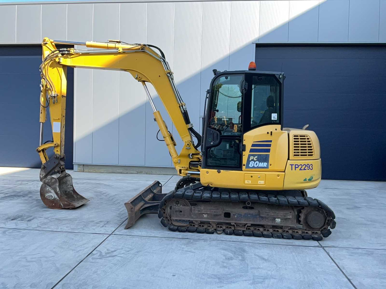 Crawler excavator Komatsu PC80MR: picture 6