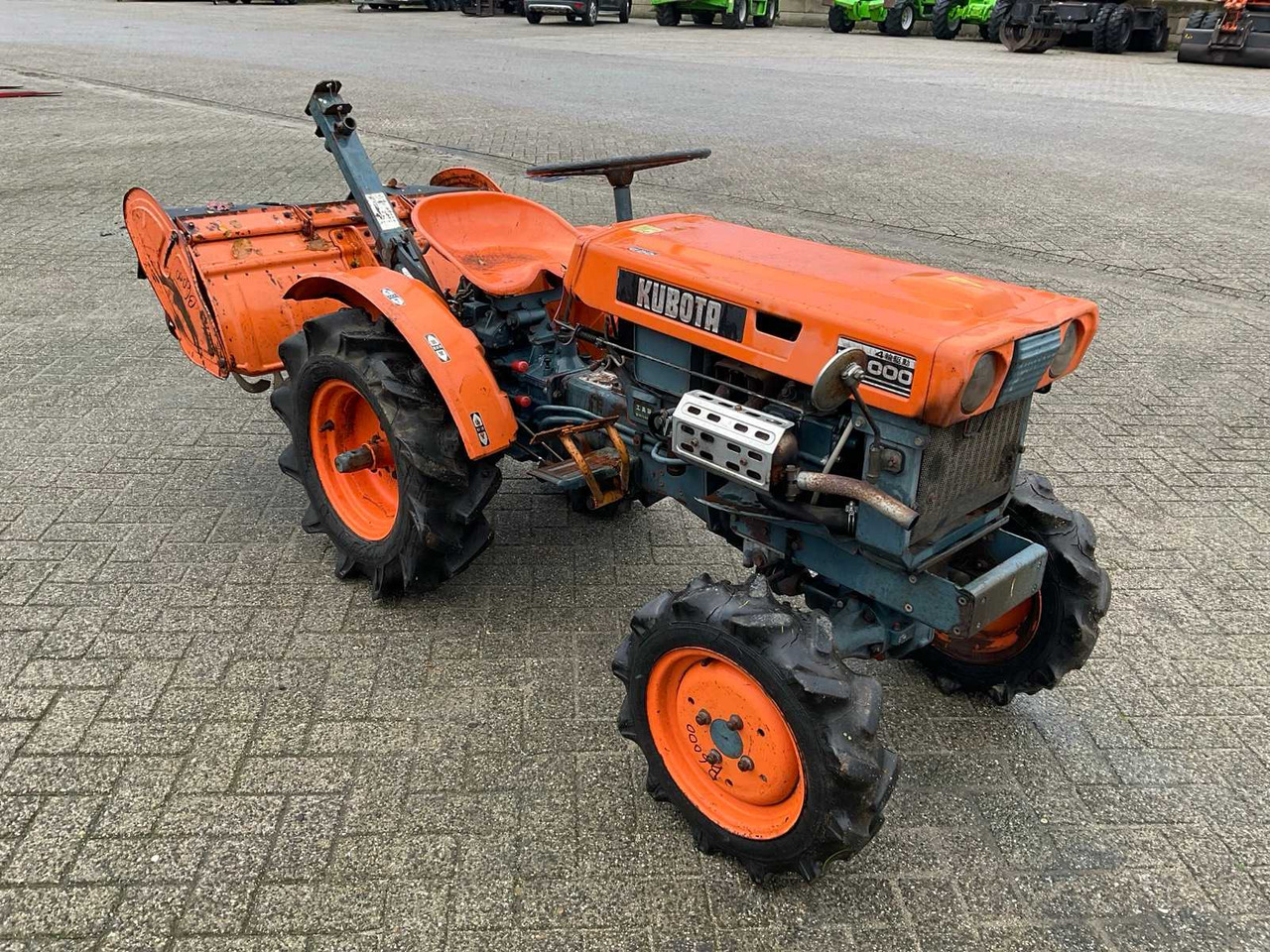 Kubota B6000 - Compact tractor: picture 4 Kubota B6000 - Compact tractor: picture 4