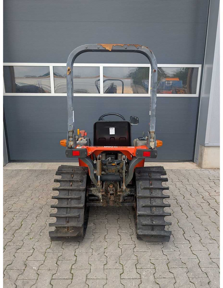 Kubota GB14 - Municipal tractor: picture 4 Kubota GB14 - Municipal tractor: picture 4
