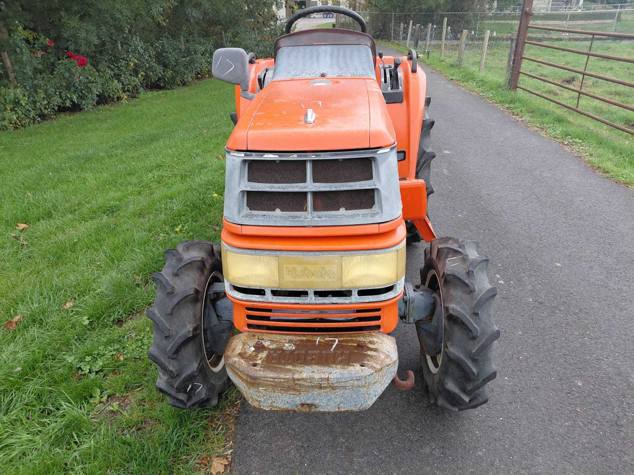 Kubota GT3 - Compact tractor: picture 2 Kubota GT3 - Compact tractor: picture 2