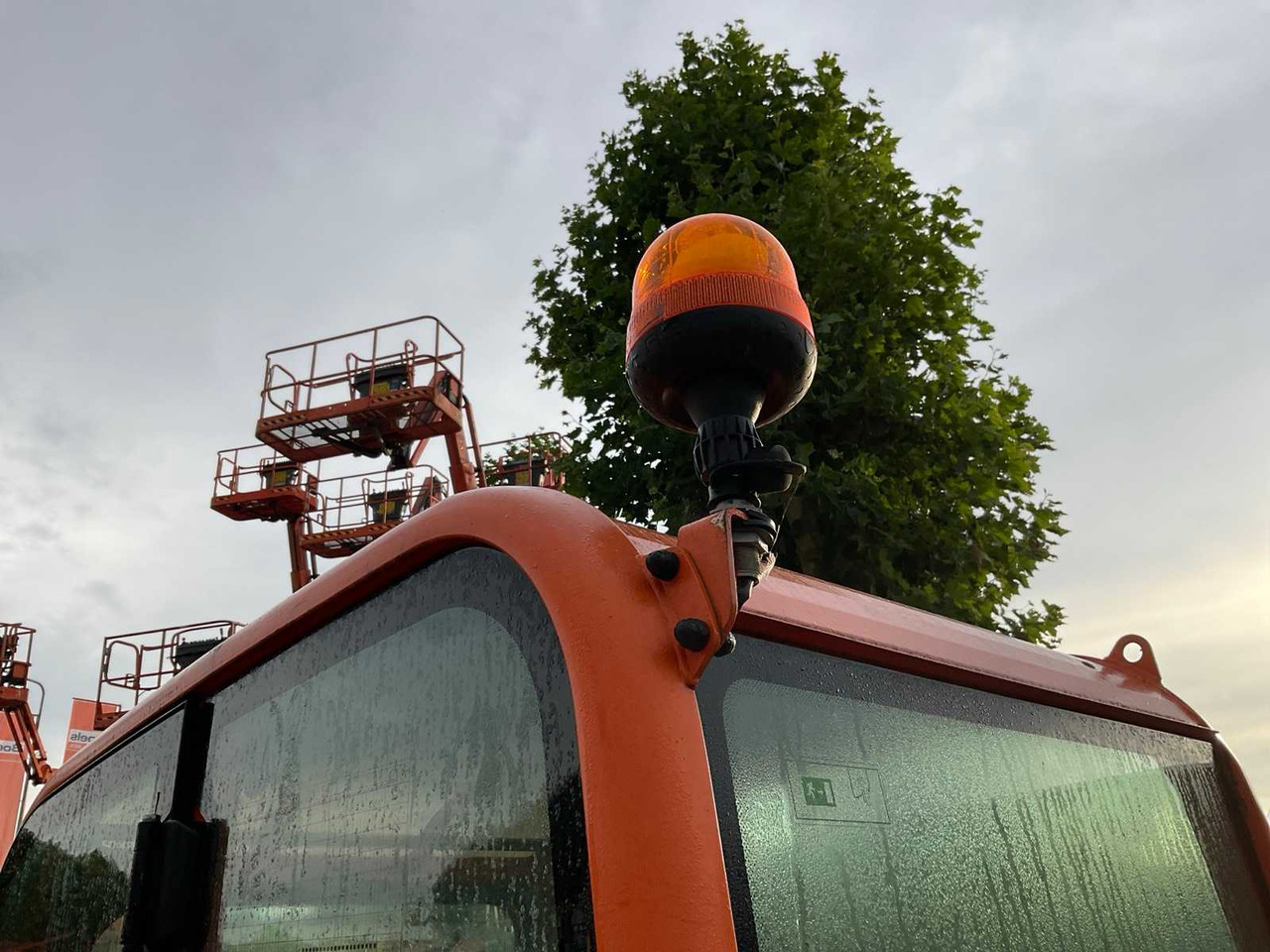 Mini excavator Kubota KX016-4: picture 15