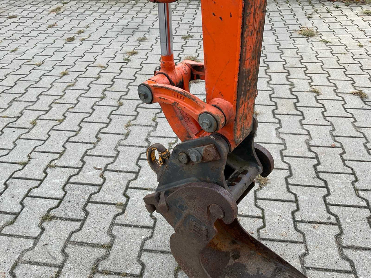 Mini excavator Kubota KX016-4: picture 10