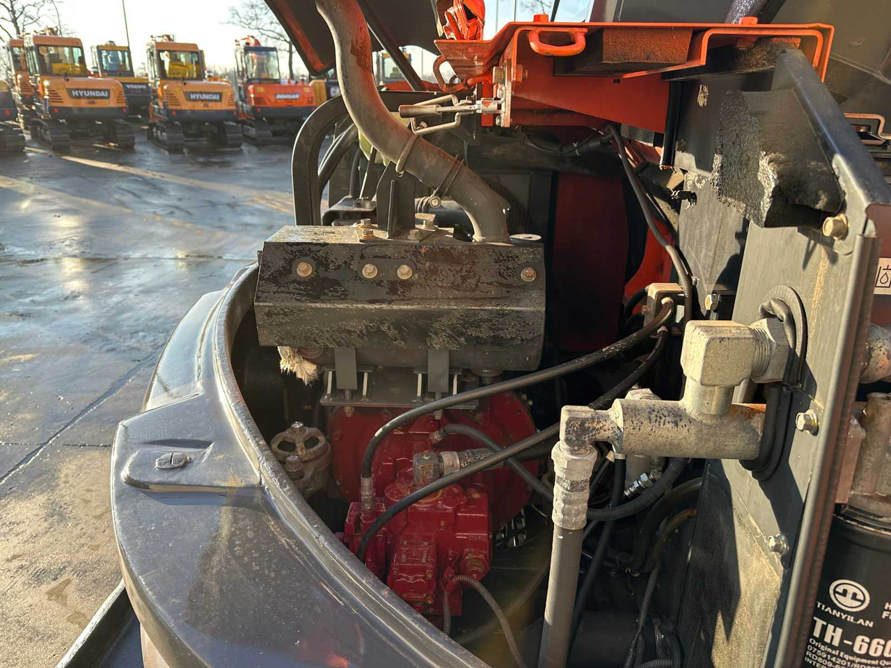 Crawler excavator Kubota KX175-5: picture 26