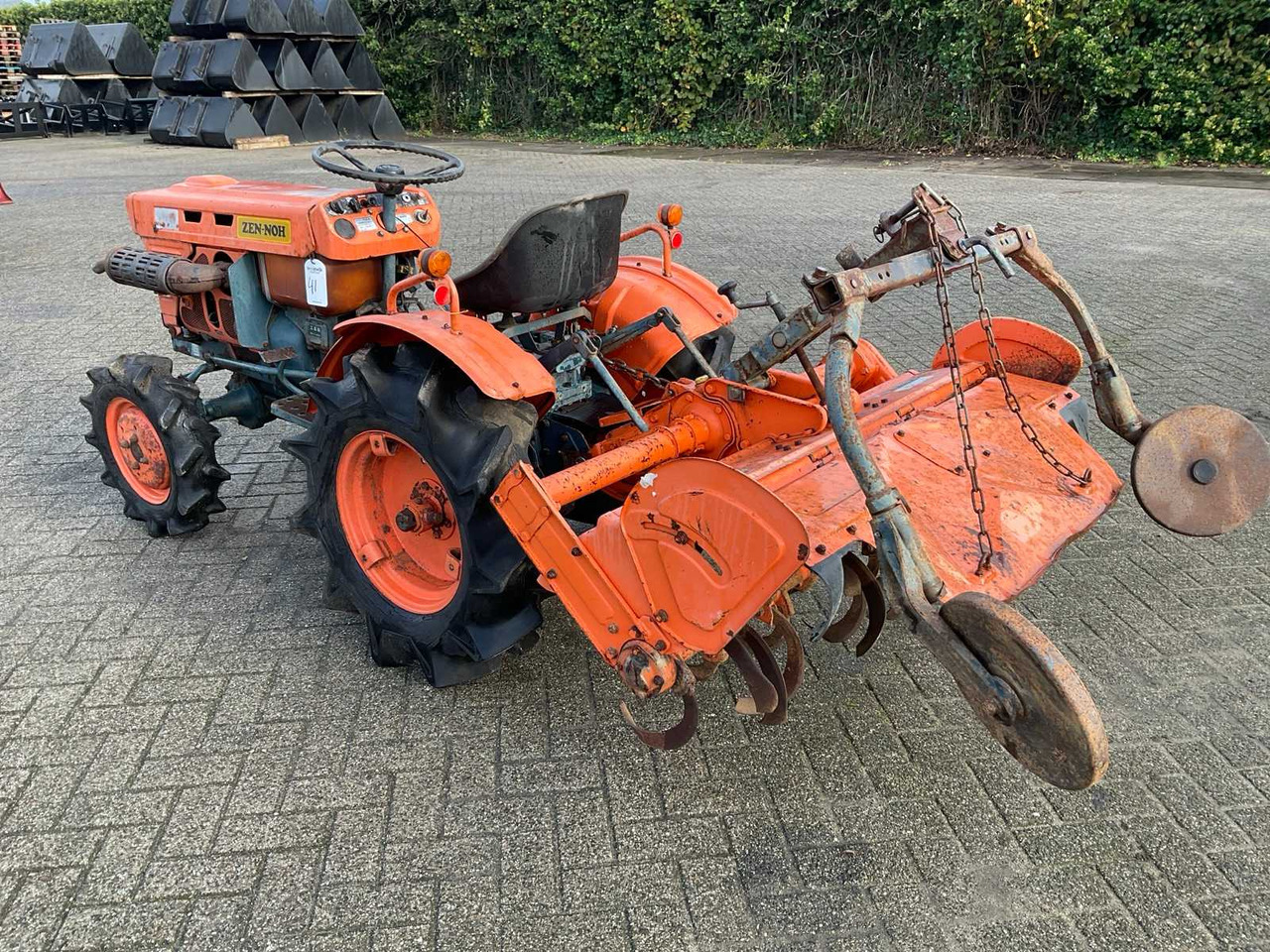 Kubota ZB7001 - Compact tractor: picture 2 Kubota ZB7001 - Compact tractor: picture 2