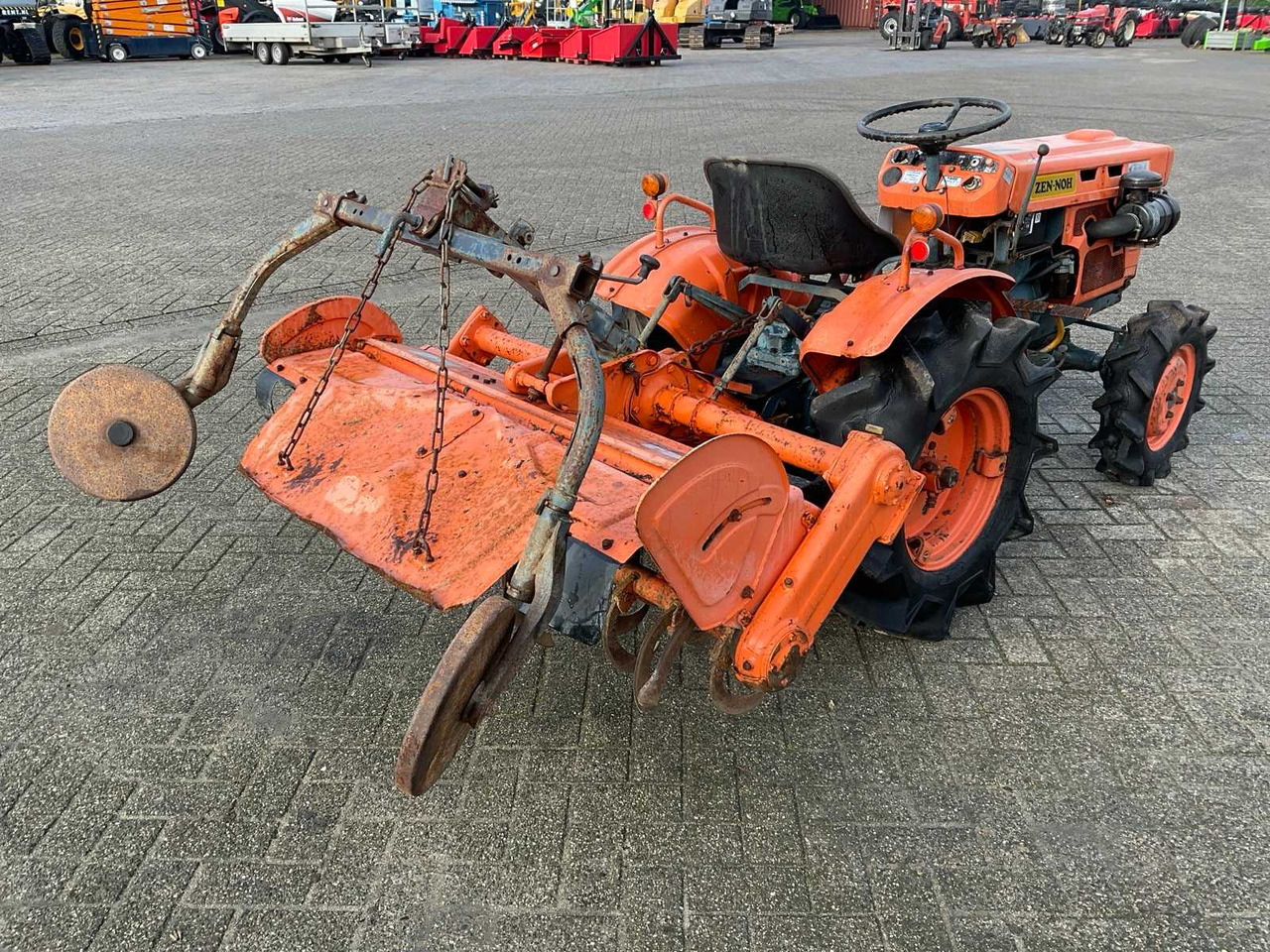 Kubota ZB7001 - Compact tractor: picture 3 Kubota ZB7001 - Compact tractor: picture 3