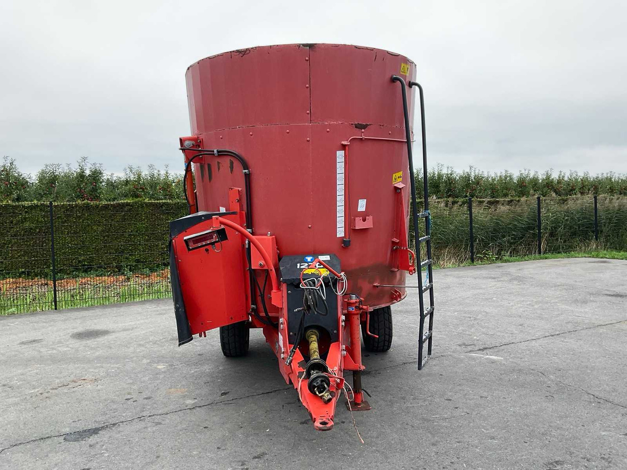 Kuhn Euromix 1270 - Forage mixer wagon: picture 3 Kuhn Euromix 1270 - Forage mixer wagon: picture 3