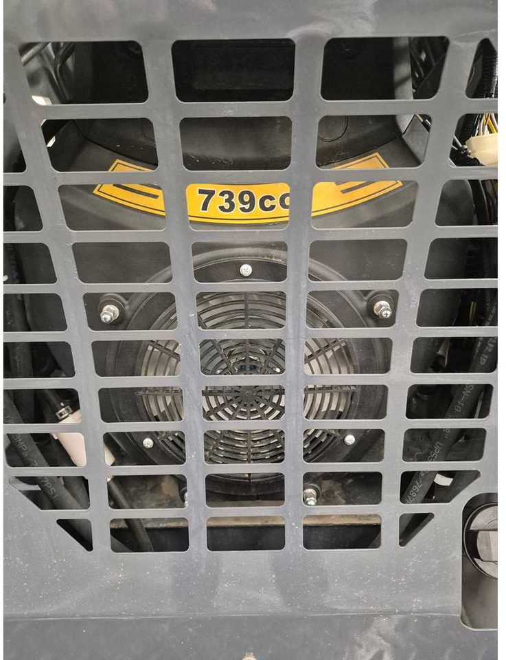 LADYS - 2025 - LA380 - SKID STEER LOADER - Compact track loader: picture 5 LADYS - 2025 - LA380 - SKID STEER LOADER - Compact track loader: picture 5