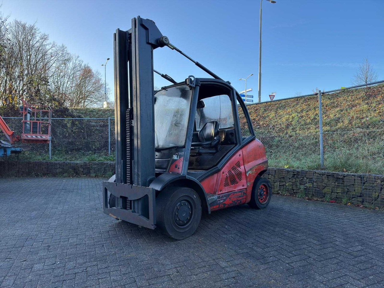 LINDE - 2013 - H50D - FORKLIFT TRUCK - Forklift: picture 1 LINDE - 2013 - H50D - FORKLIFT TRUCK - Forklift: picture 1