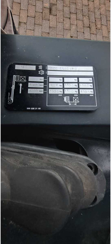 Forklift LINDE - E18C-02 - 2004 - FORKLIFT TRUCKS: picture 12 Forklift LINDE - E18C-02 - 2004 - FORKLIFT TRUCKS: picture 12