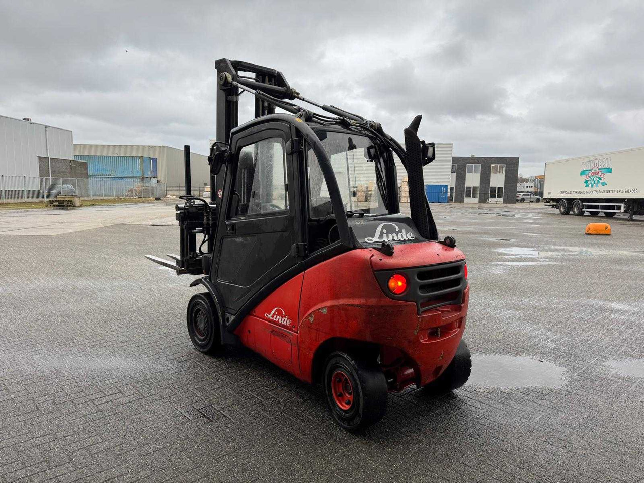 LINDE - H30 - FORKLIFT TRUCKS - 2006 - Forklift: picture 3 LINDE - H30 - FORKLIFT TRUCKS - 2006 - Forklift: picture 3