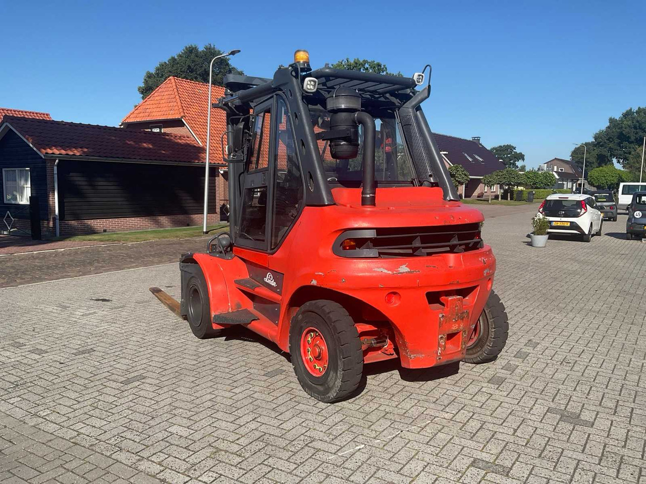 LINDE H70 D FORKLIFT - Forklift: picture 3 LINDE H70 D FORKLIFT - Forklift: picture 3