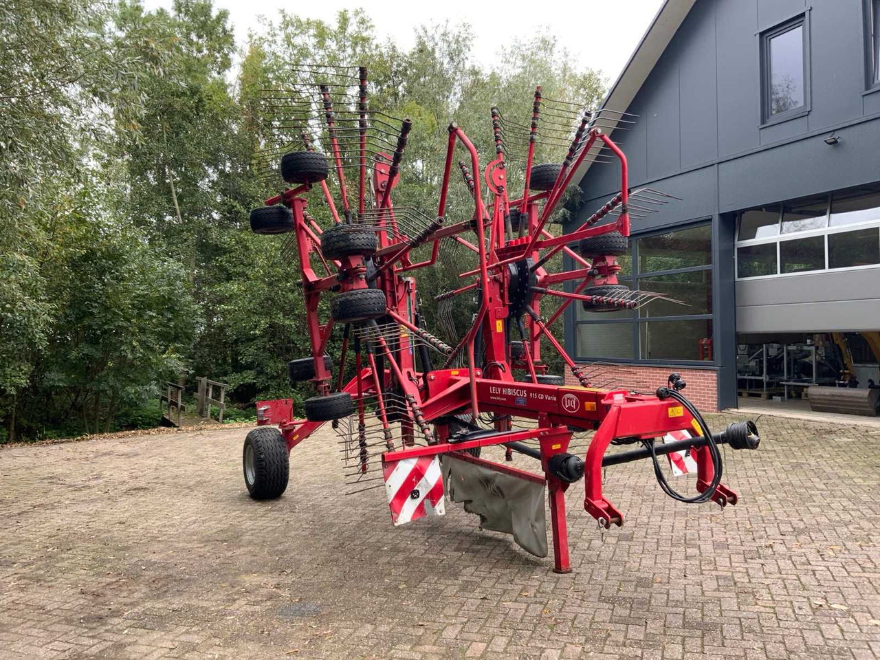 Lely Hibiscus 915 CD Vario - Hay and forage equipment: picture 4 Lely Hibiscus 915 CD Vario - Hay and forage equipment: picture 4