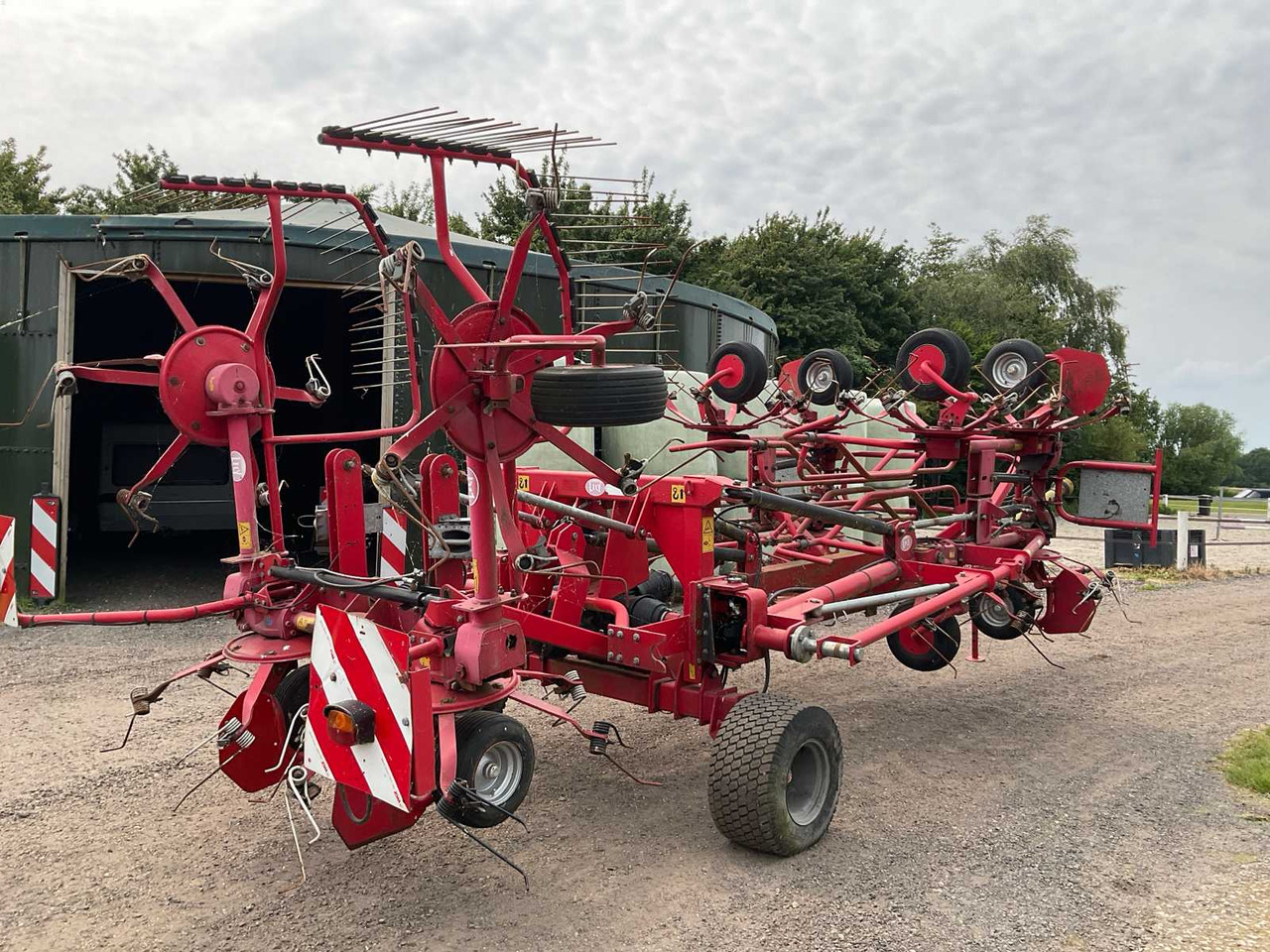 Lely Lotus 1325 - Hay and forage equipment: picture 3 Lely Lotus 1325 - Hay and forage equipment: picture 3