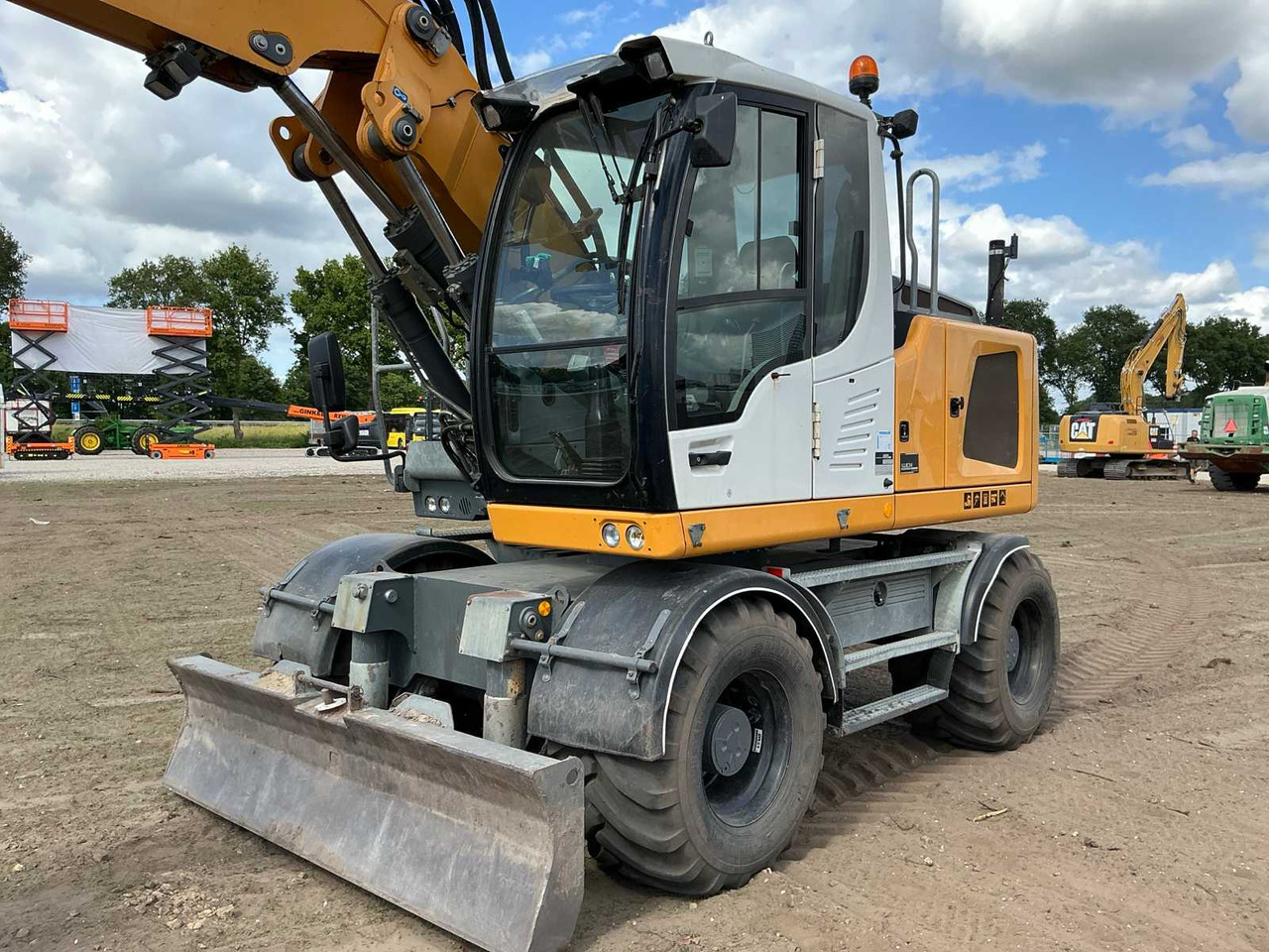 Liebherr A914 Litronic - Wheel excavator: picture 2 Liebherr A914 Litronic - Wheel excavator: picture 2