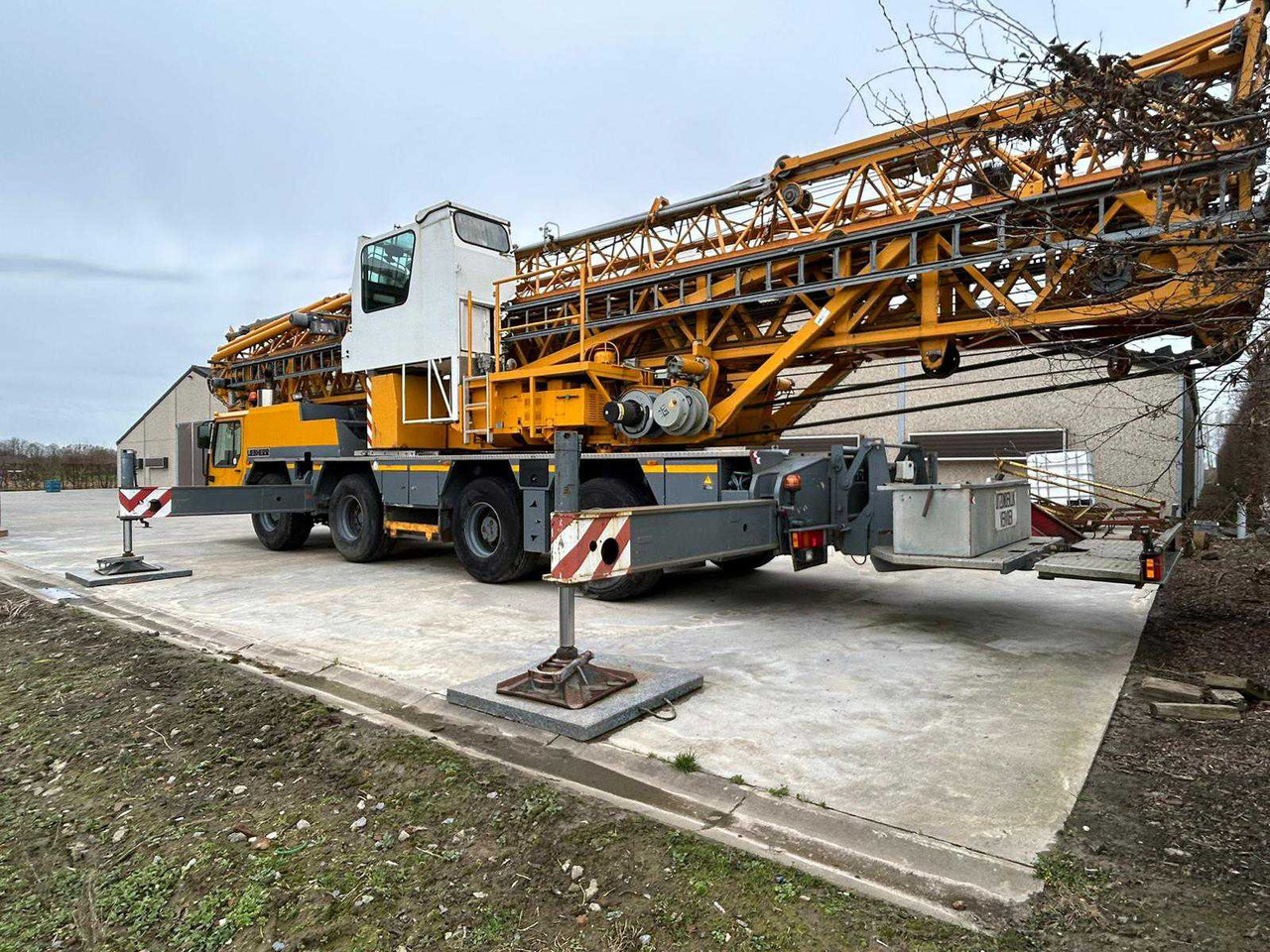 Liebherr UMK 480 - Self-erecting tower crane: picture 5 Liebherr UMK 480 - Self-erecting tower crane: picture 5