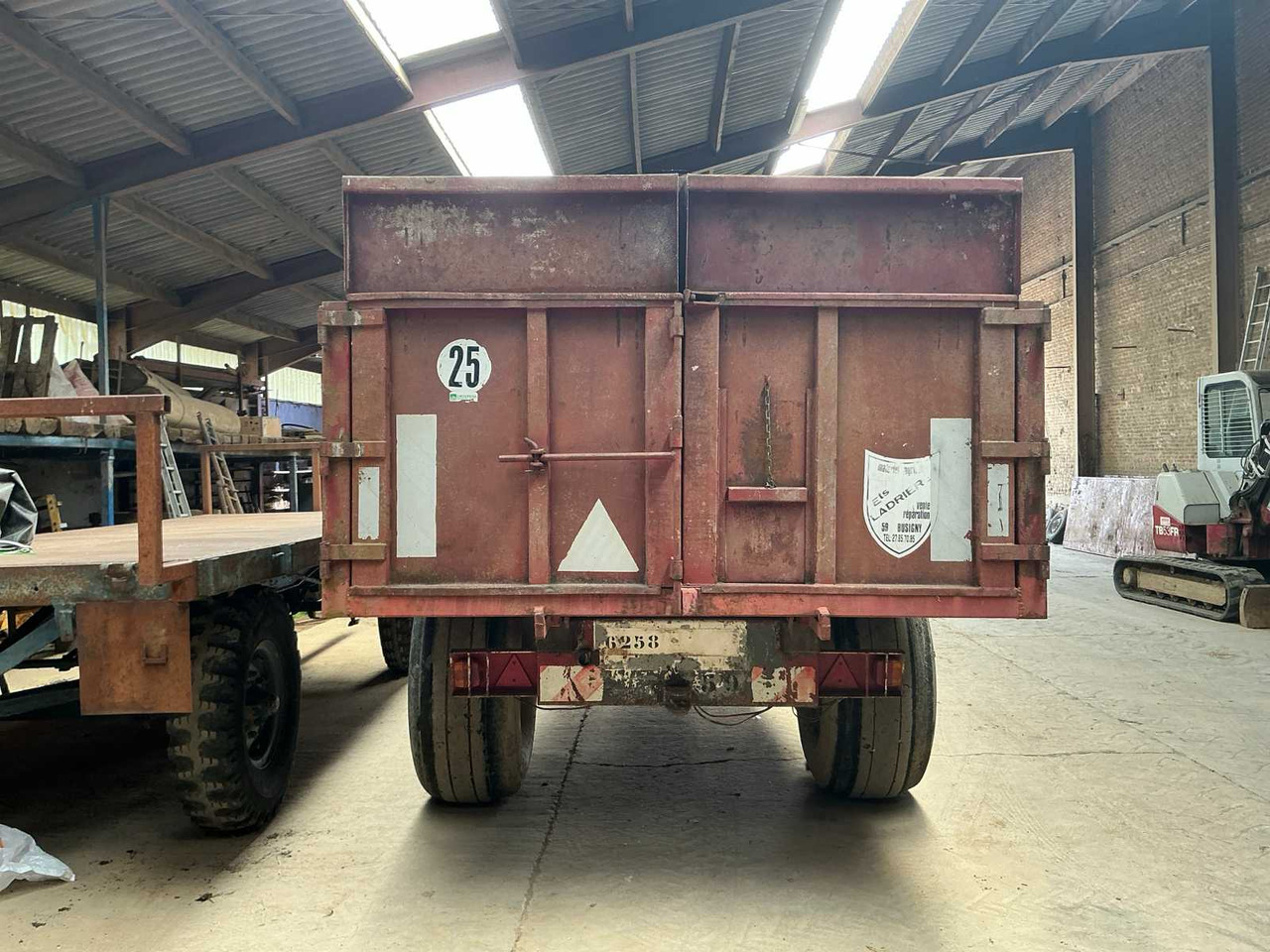MAM BM10 - Farm tipping trailer/ Dumper: picture 3 MAM BM10 - Farm tipping trailer/ Dumper: picture 3