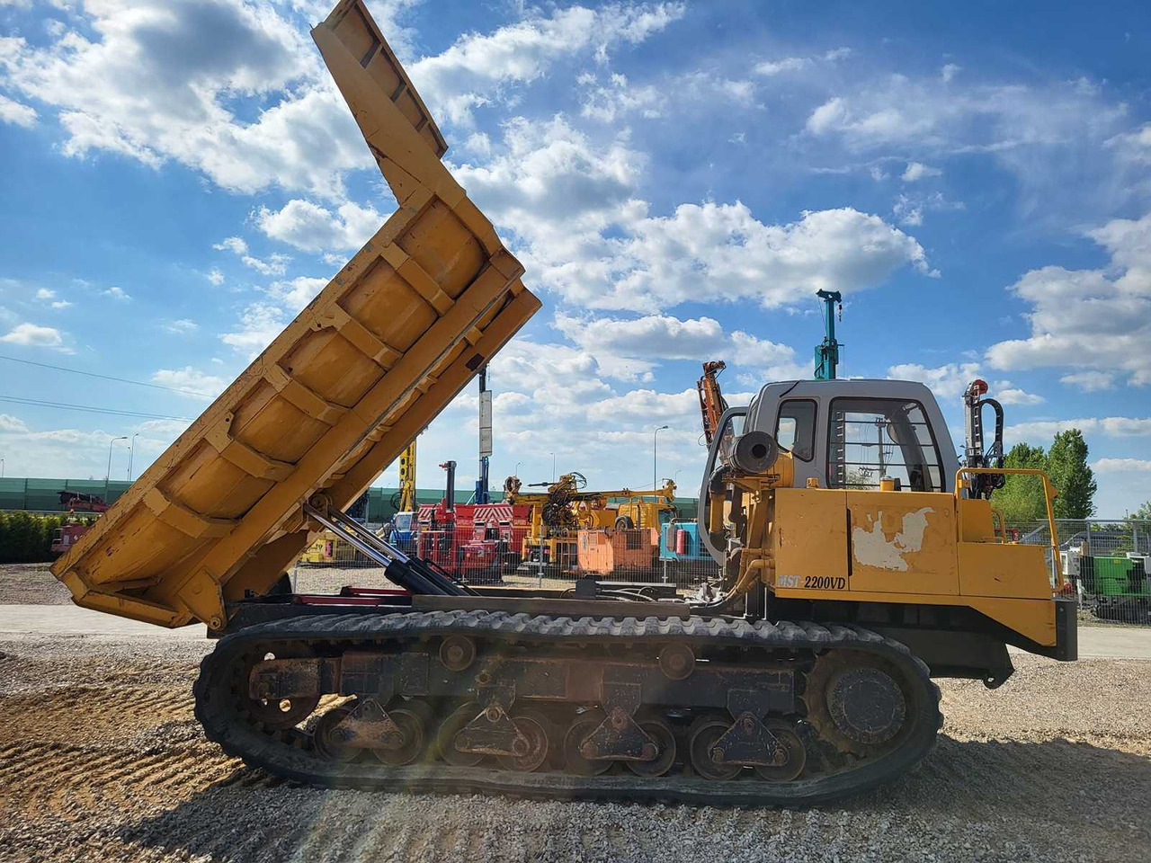 MOROOKA MST 2200V - Dumper: picture 3 MOROOKA MST 2200V - Dumper: picture 3