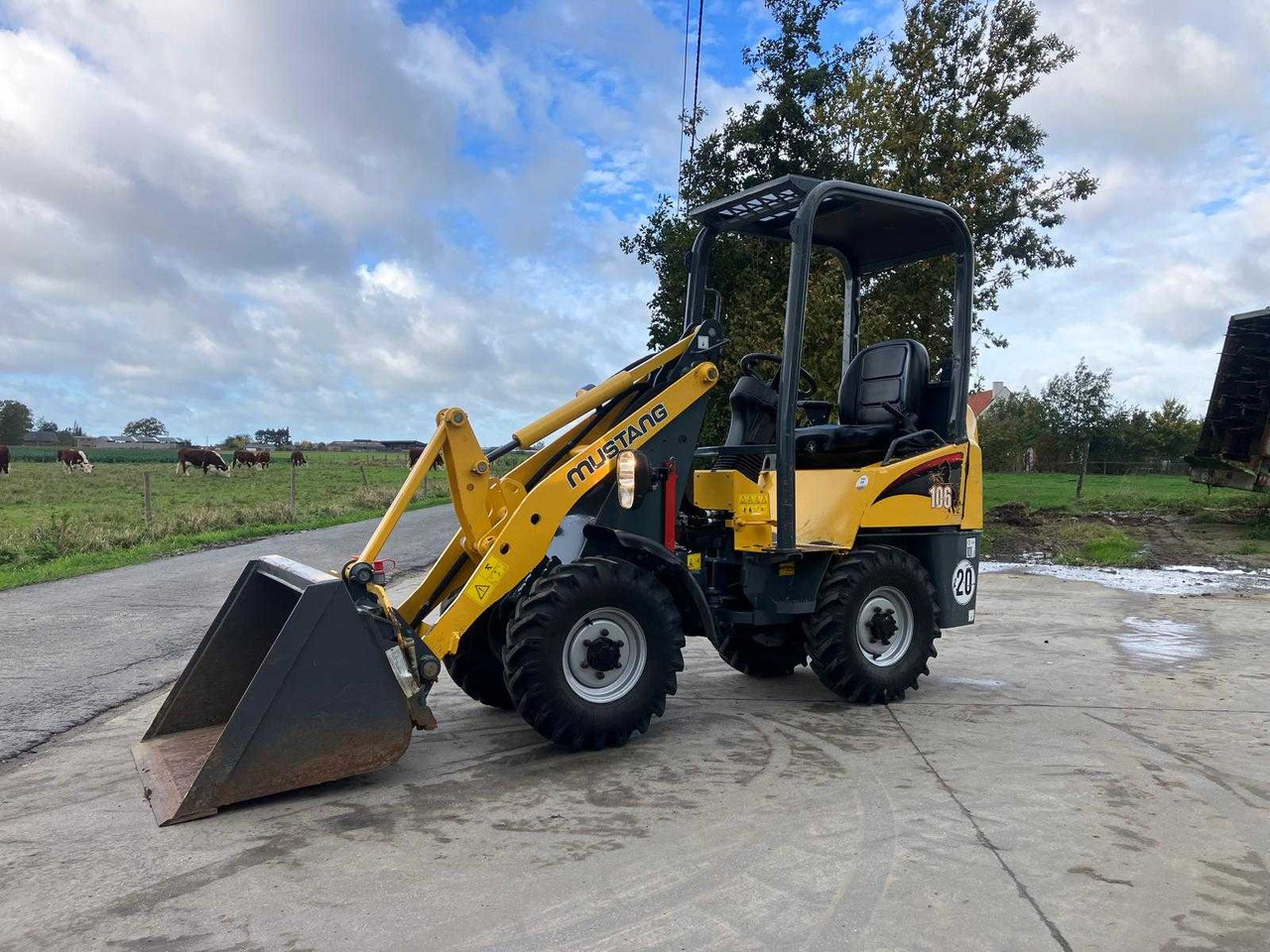 MUSTANG - AL 100 - SHOVEL - 2015 - Wheel loader: picture 3 MUSTANG - AL 100 - SHOVEL - 2015 - Wheel loader: picture 3