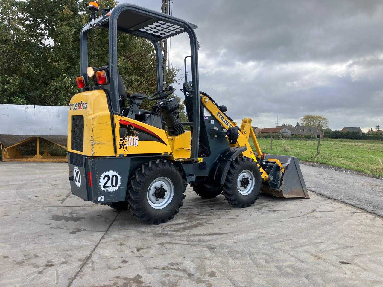 Wheel loader MUSTANG - AL 100 - SHOVEL - 2015: picture 8