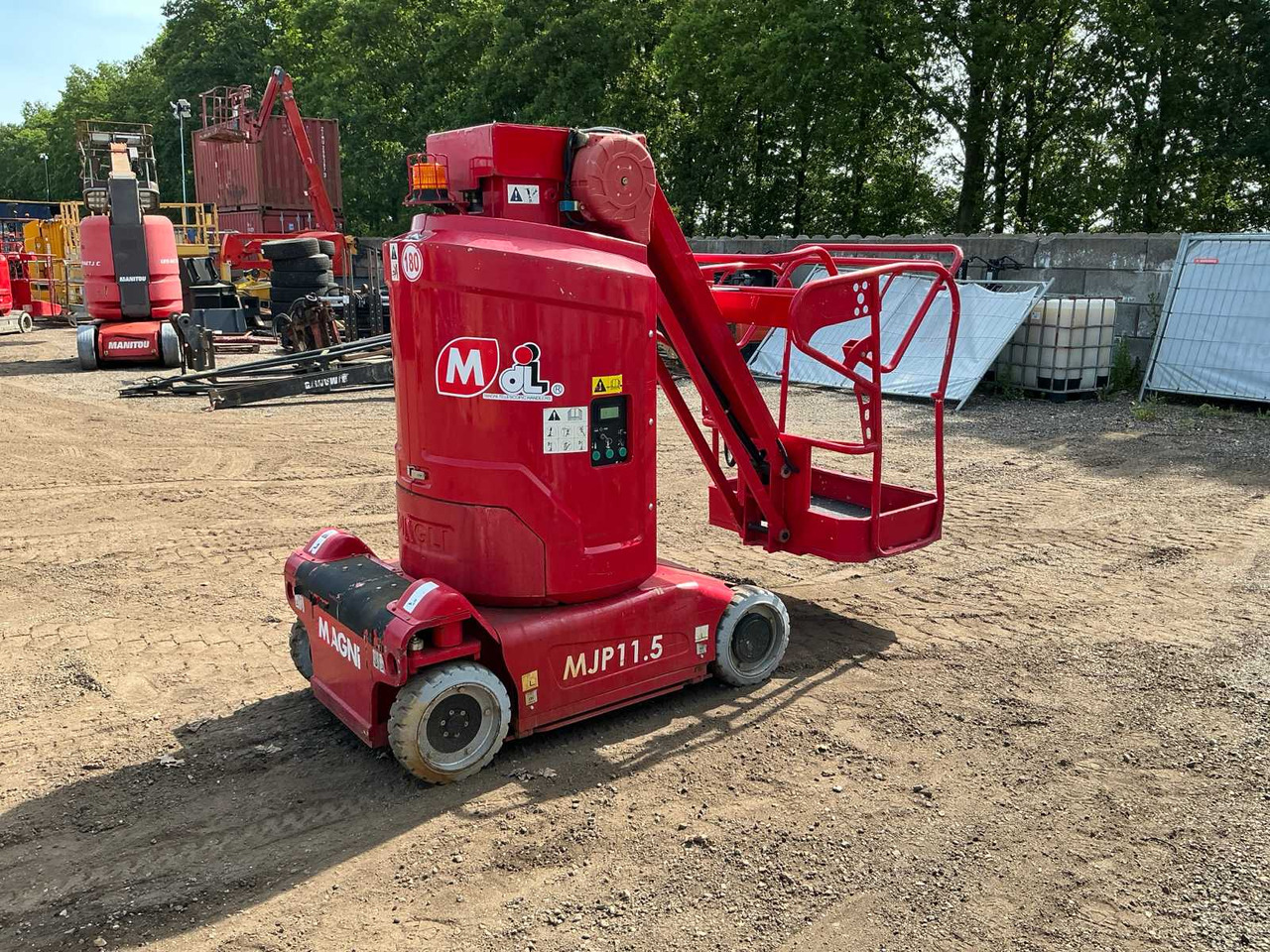 Magni MJP11.5 - Aerial platform: picture 4 Magni MJP11.5 - Aerial platform: picture 4