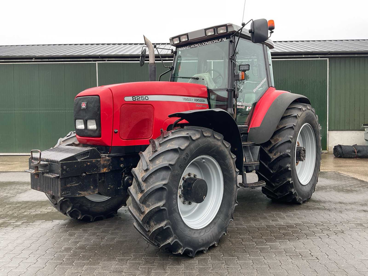 Massey Ferguson 8250 Xtra Power Control - Farm tractor: picture 1 Massey Ferguson 8250 Xtra Power Control - Farm tractor: picture 1