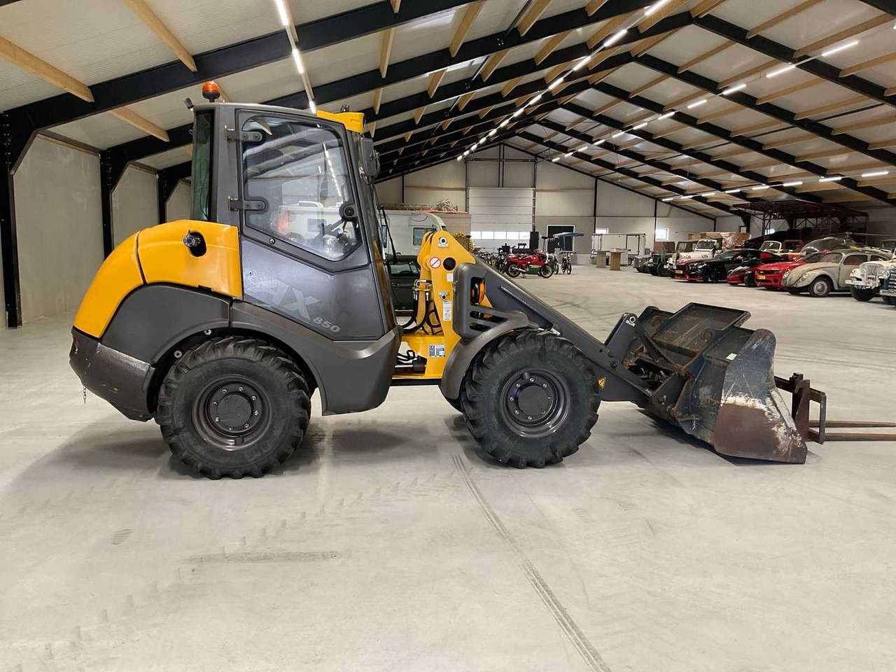 Mecalac AX 850 - Wheel loader: picture 5 Mecalac AX 850 - Wheel loader: picture 5