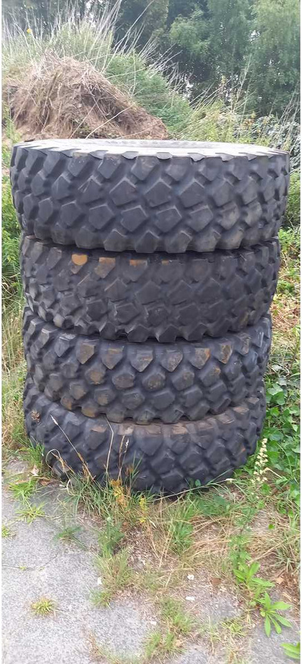Michelin 14.00 R 20 XZL - Wheels and tires for Farm tractor: picture 2 Michelin 14.00 R 20 XZL - Wheels and tires for Farm tractor: picture 2