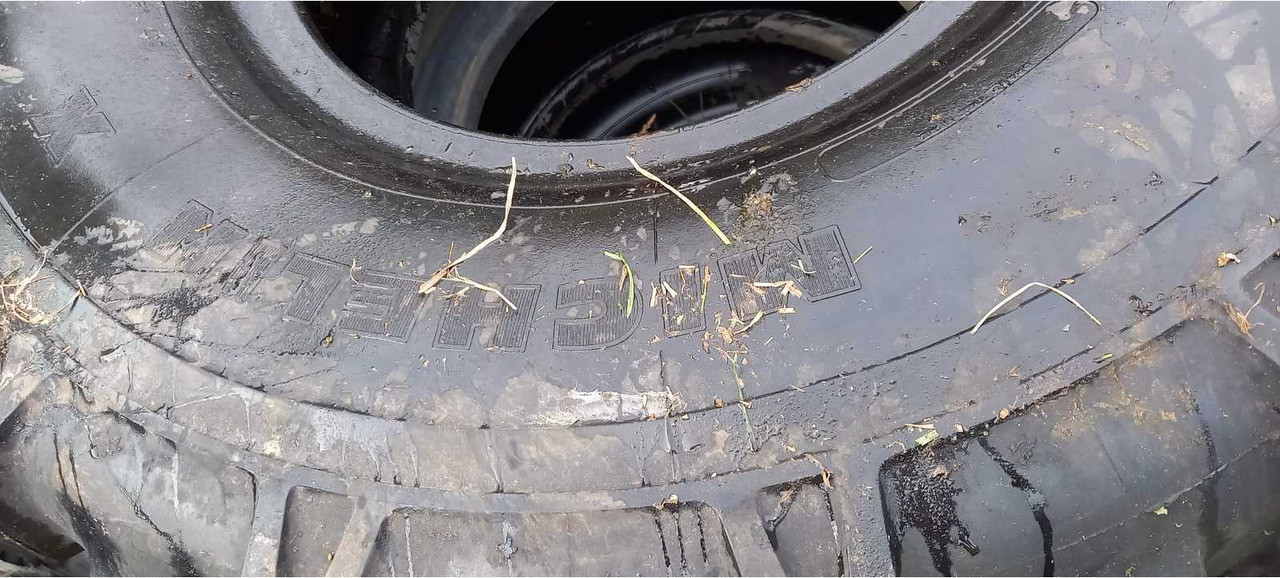 Michelin 395/85 R 20 - Wheels and tires for Farm tractor: picture 4 Michelin 395/85 R 20 - Wheels and tires for Farm tractor: picture 4