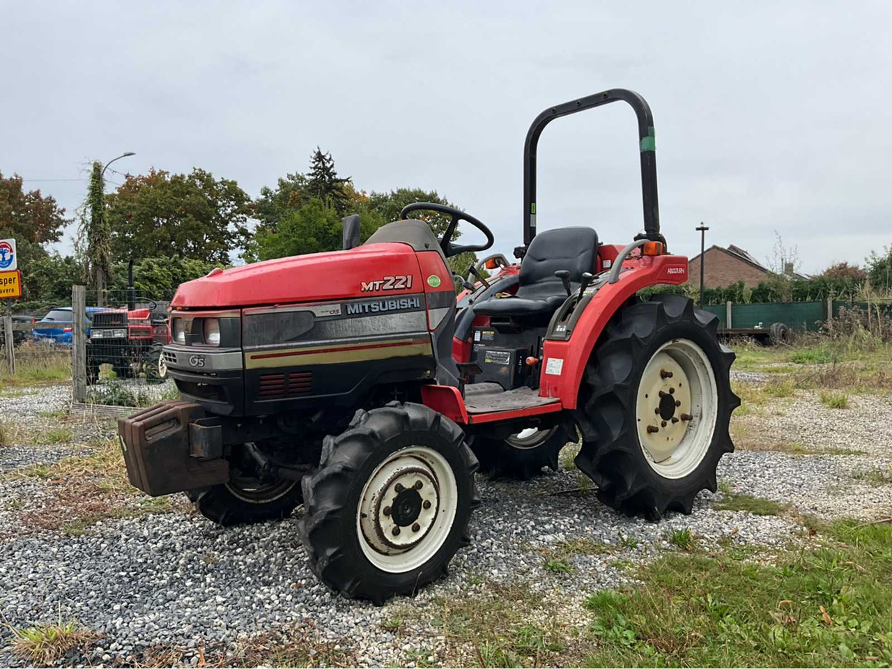 Mitsubishi MT221 - Farm tractor: picture 1 Mitsubishi MT221 - Farm tractor: picture 1
