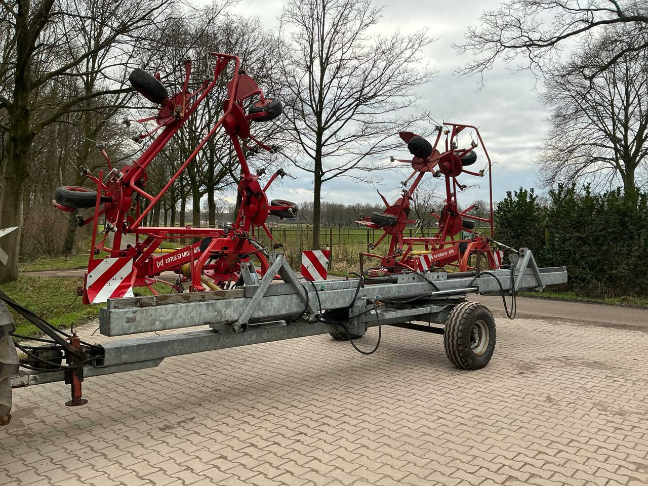 Mulder/Lely Stabilo 675 - Hay and forage equipment: picture 1 Mulder/Lely Stabilo 675 - Hay and forage equipment: picture 1