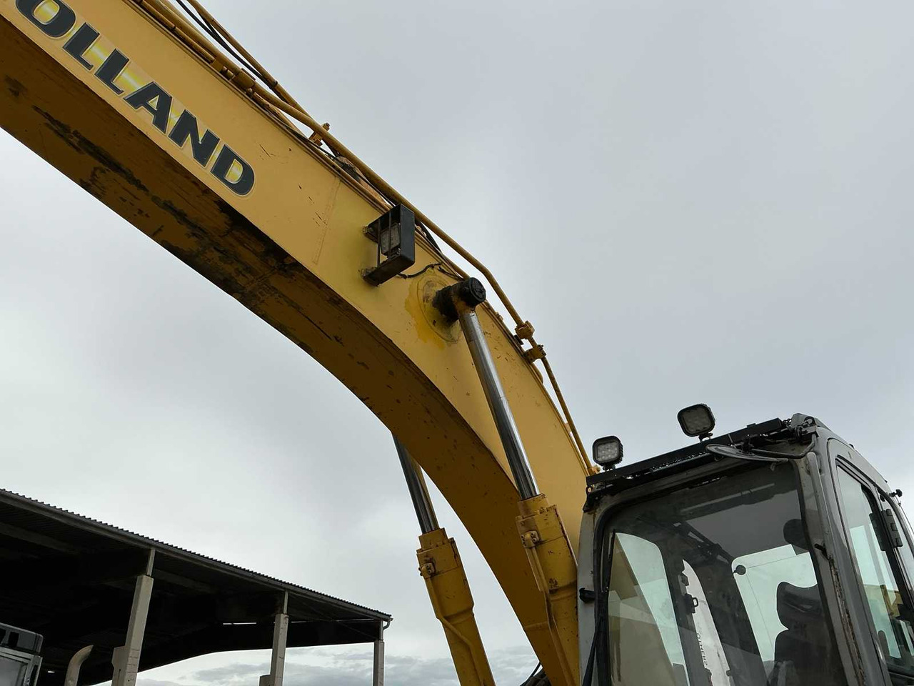 Crawler excavator New Holland E235BSR-2: picture 28