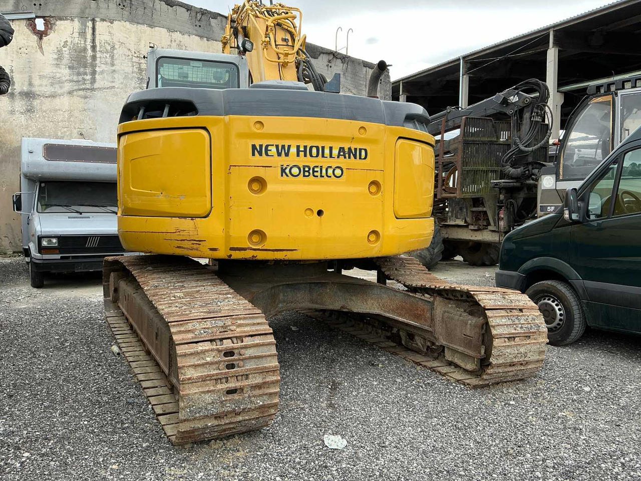 Crawler excavator New Holland E235BSR-2: picture 21