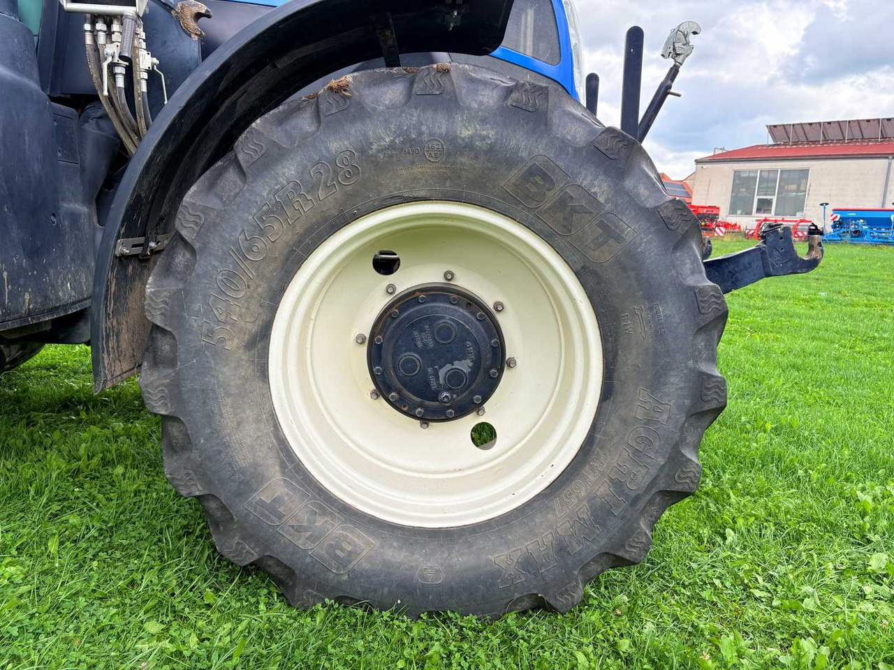 Farm tractor New Holland T7.210 AC: picture 31