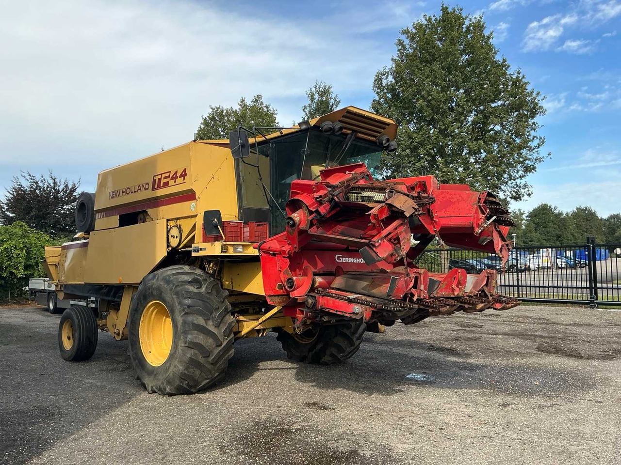 New Holland TF44 - Harvester: picture 4 New Holland TF44 - Harvester: picture 4