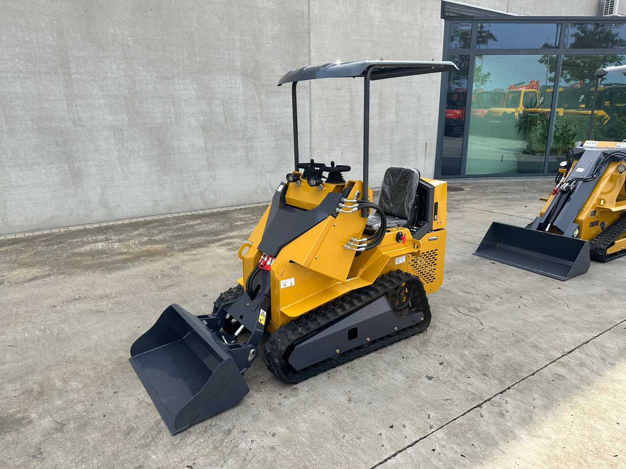 Newrick SI360 - Skid steer loader: picture 1 Newrick SI360 - Skid steer loader: picture 1