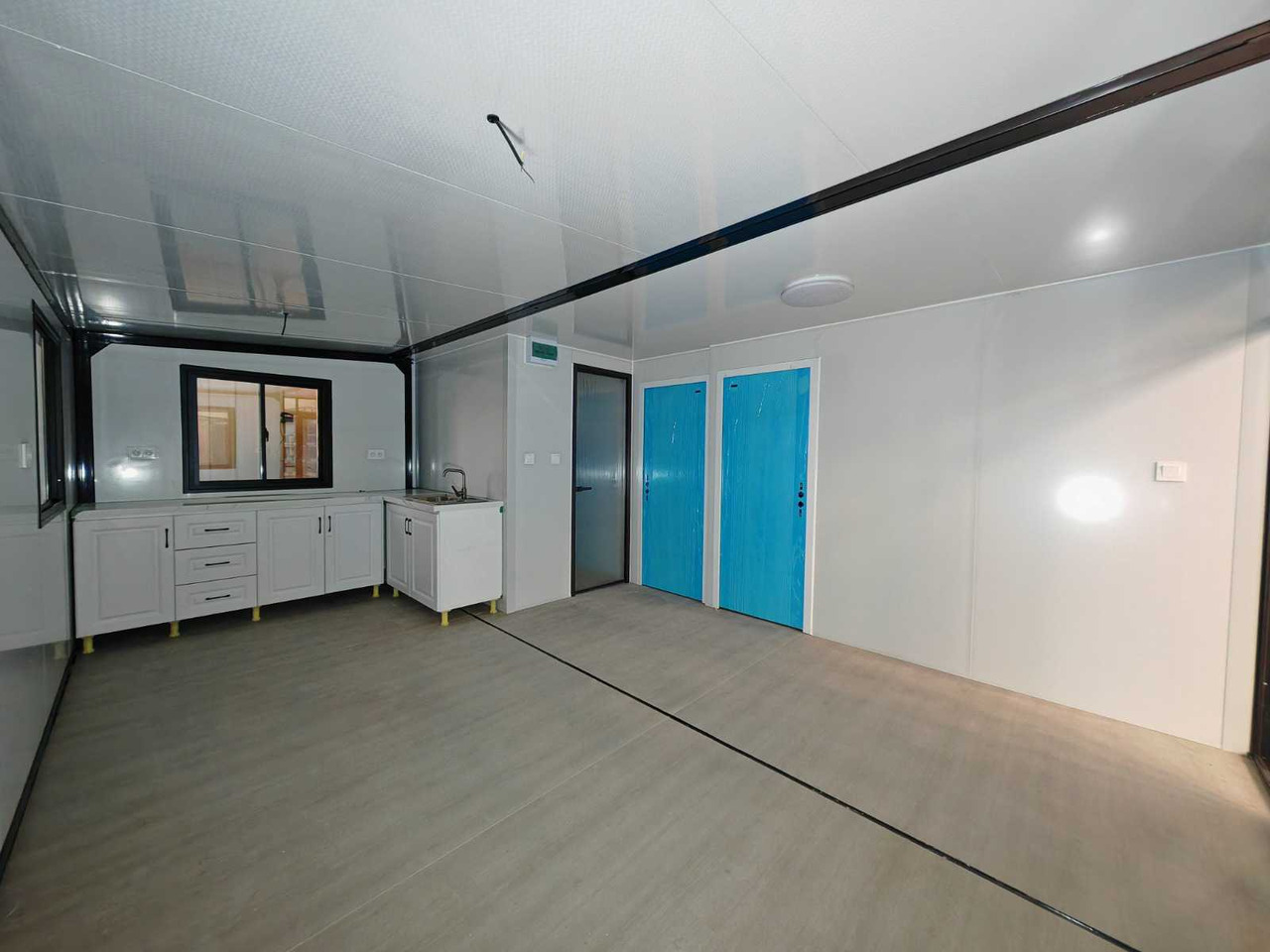 Construction container Rhino Houses 36,5 m2: picture 9