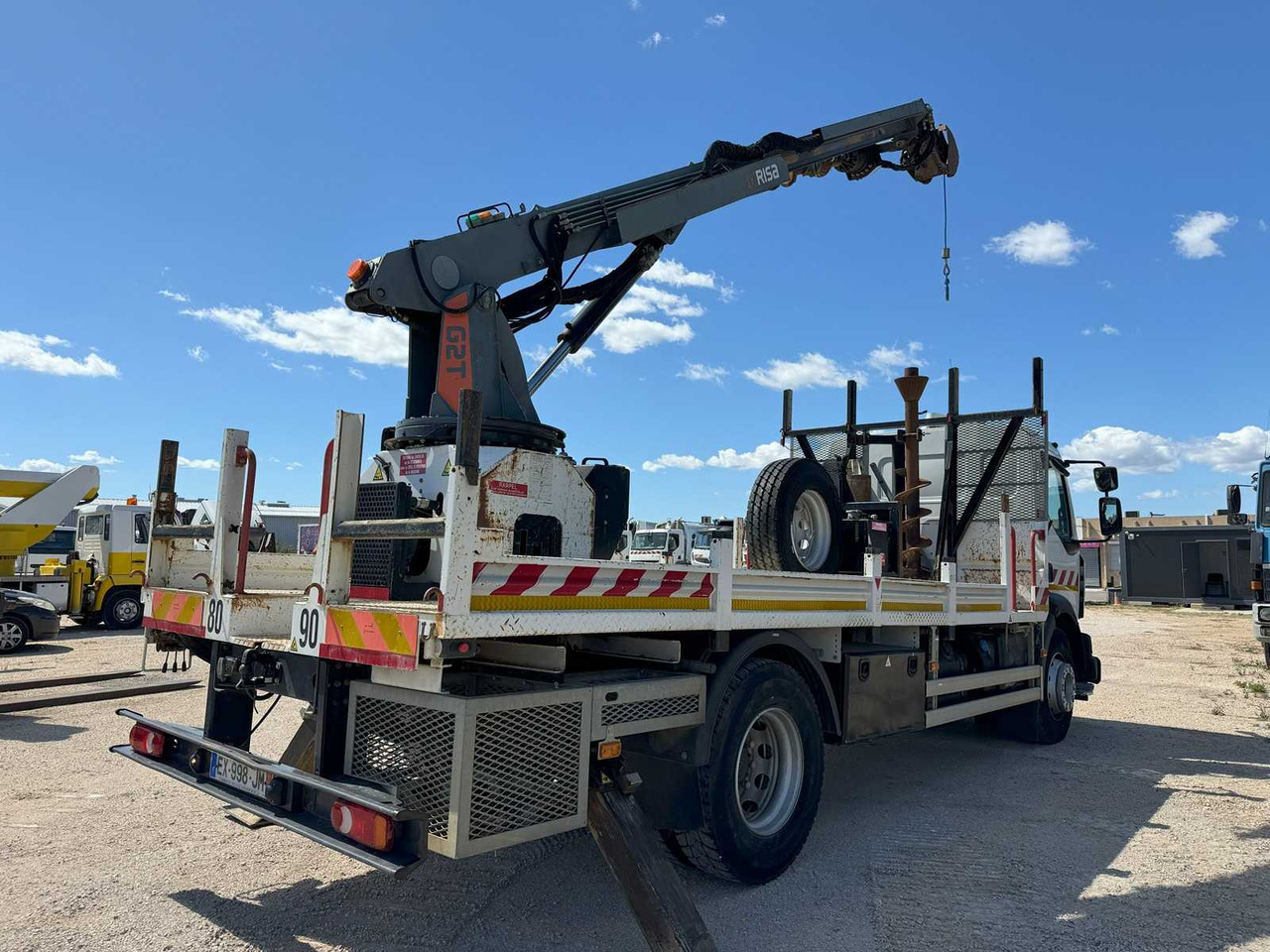 Risa Renault D14 G2T TARIÈRE - Dropside/ Flatbed truck, Crane truck: picture 5 Risa Renault D14 G2T TARIÈRE - Dropside/ Flatbed truck, Crane truck: picture 5