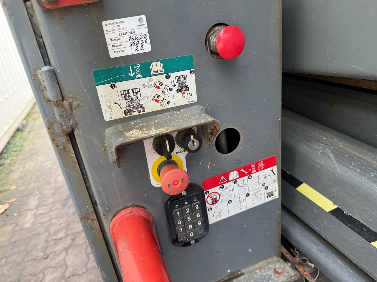 Aerial platform SKYJACK - SJ8841RT 4X4 DIESEL - 14.5 METERS - 2016 - AERIAL WORK PLATFORM: picture 24