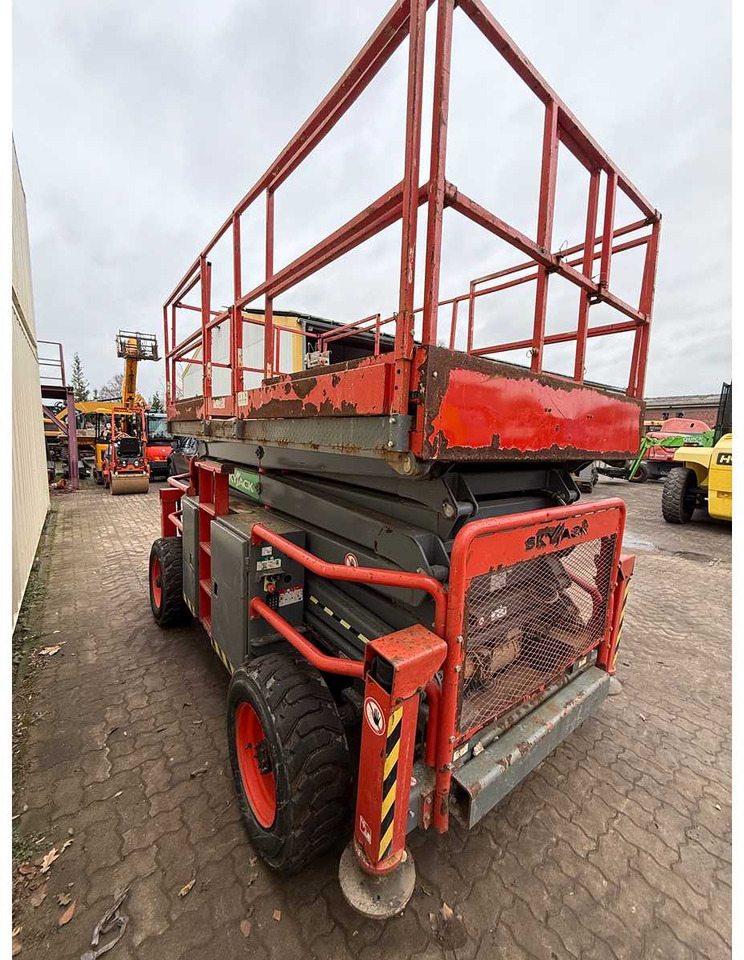 Aerial platform SKYJACK - SJ8841RT 4X4 DIESEL - 14.5 METERS - 2016 - AERIAL WORK PLATFORM: picture 21