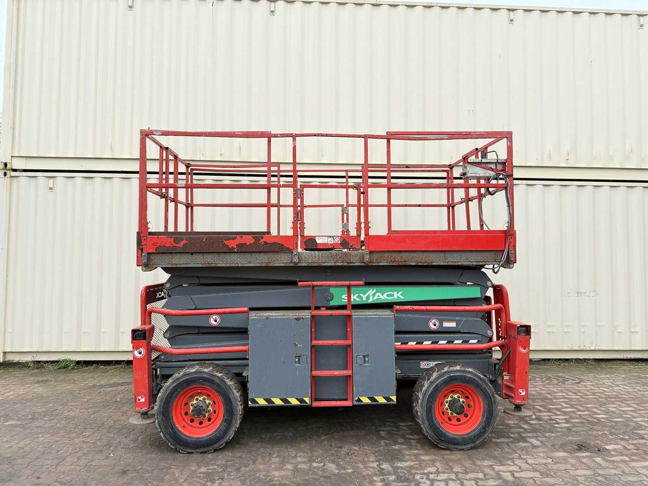 Aerial platform SKYJACK - SJ8841RT 4X4 DIESEL - 14.5 METERS - 2016 - AERIAL WORK PLATFORM: picture 8