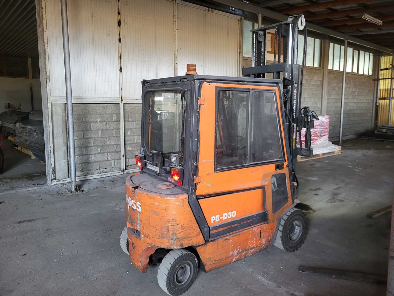 STEINBOCK BOSS - PE-D 30-70 - FORKLIFT TRUCKS - 2000 - Forklift: picture 2 STEINBOCK BOSS - PE-D 30-70 - FORKLIFT TRUCKS - 2000 - Forklift: picture 2