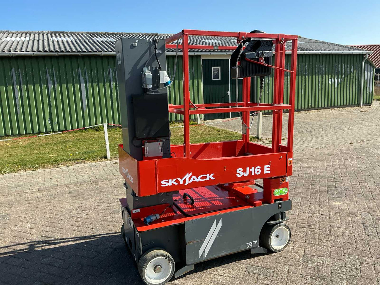 Skyjack SJ16E - Aerial platform: picture 1 Skyjack SJ16E - Aerial platform: picture 1