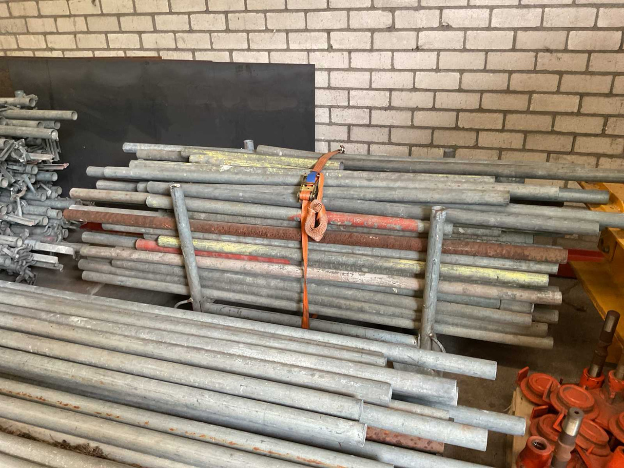 Steel Scaffolding - Construction equipment: picture 4 Steel Scaffolding - Construction equipment: picture 4