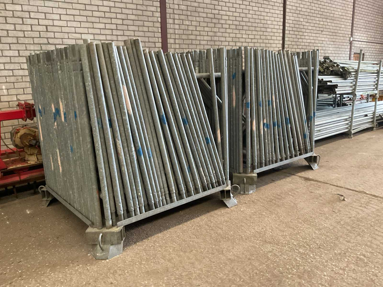 Steel Scaffolding - Construction equipment: picture 1 Steel Scaffolding - Construction equipment: picture 1