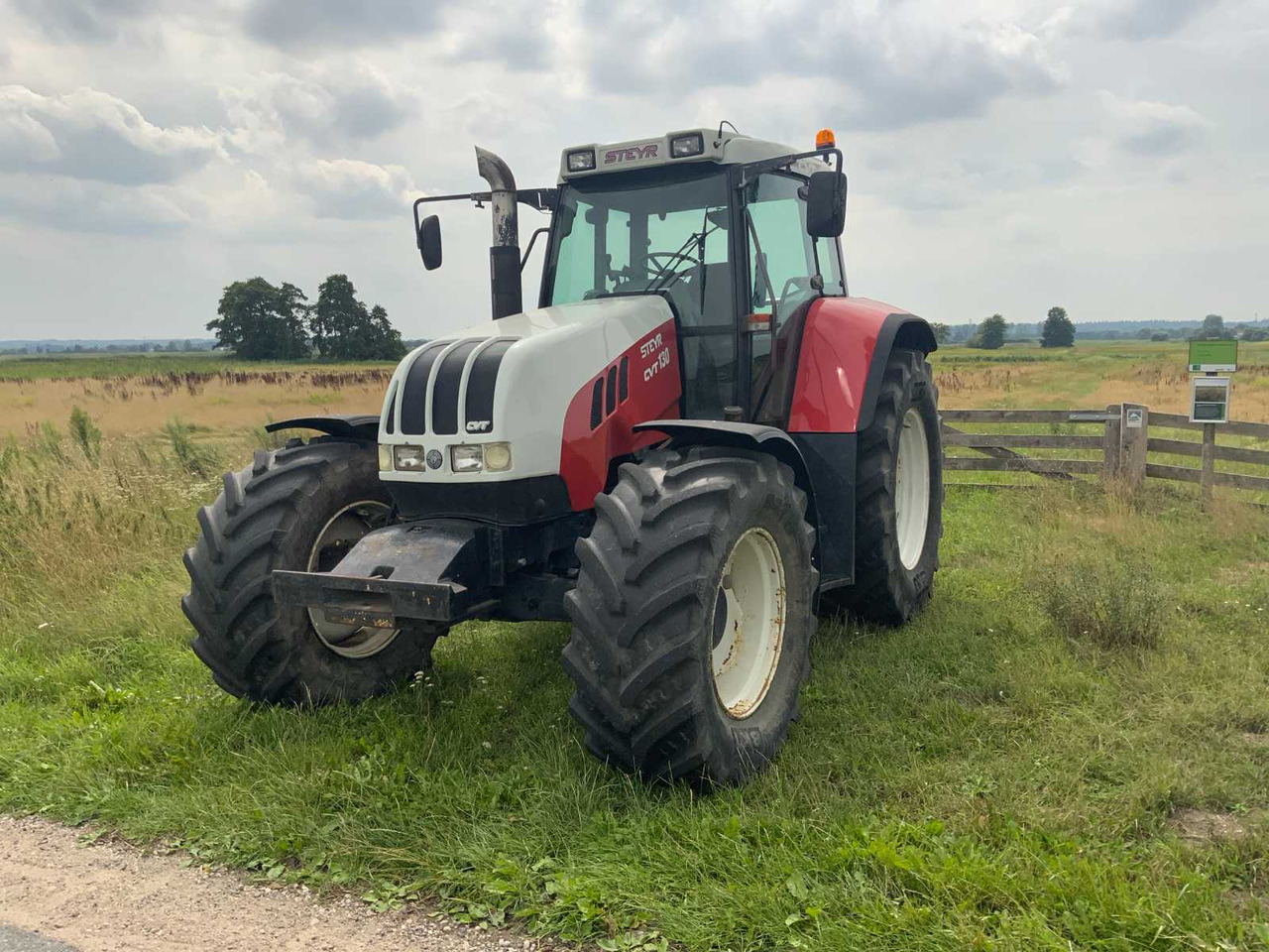 Steyr CVT130 - Farm tractor: picture 1 Steyr CVT130 - Farm tractor: picture 1