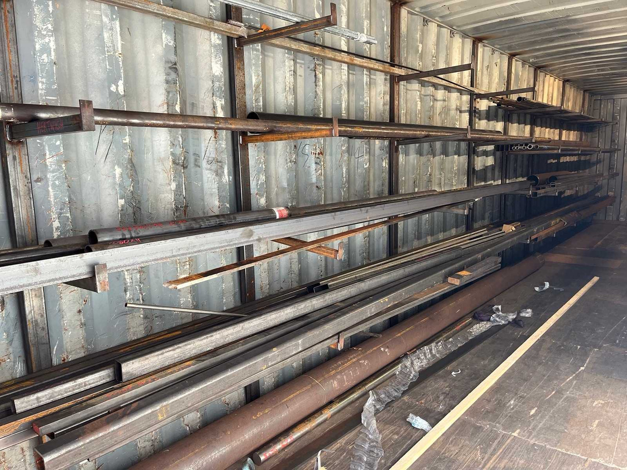 Storage container 40 FT - Shipping container: picture 3 Storage container 40 FT - Shipping container: picture 3