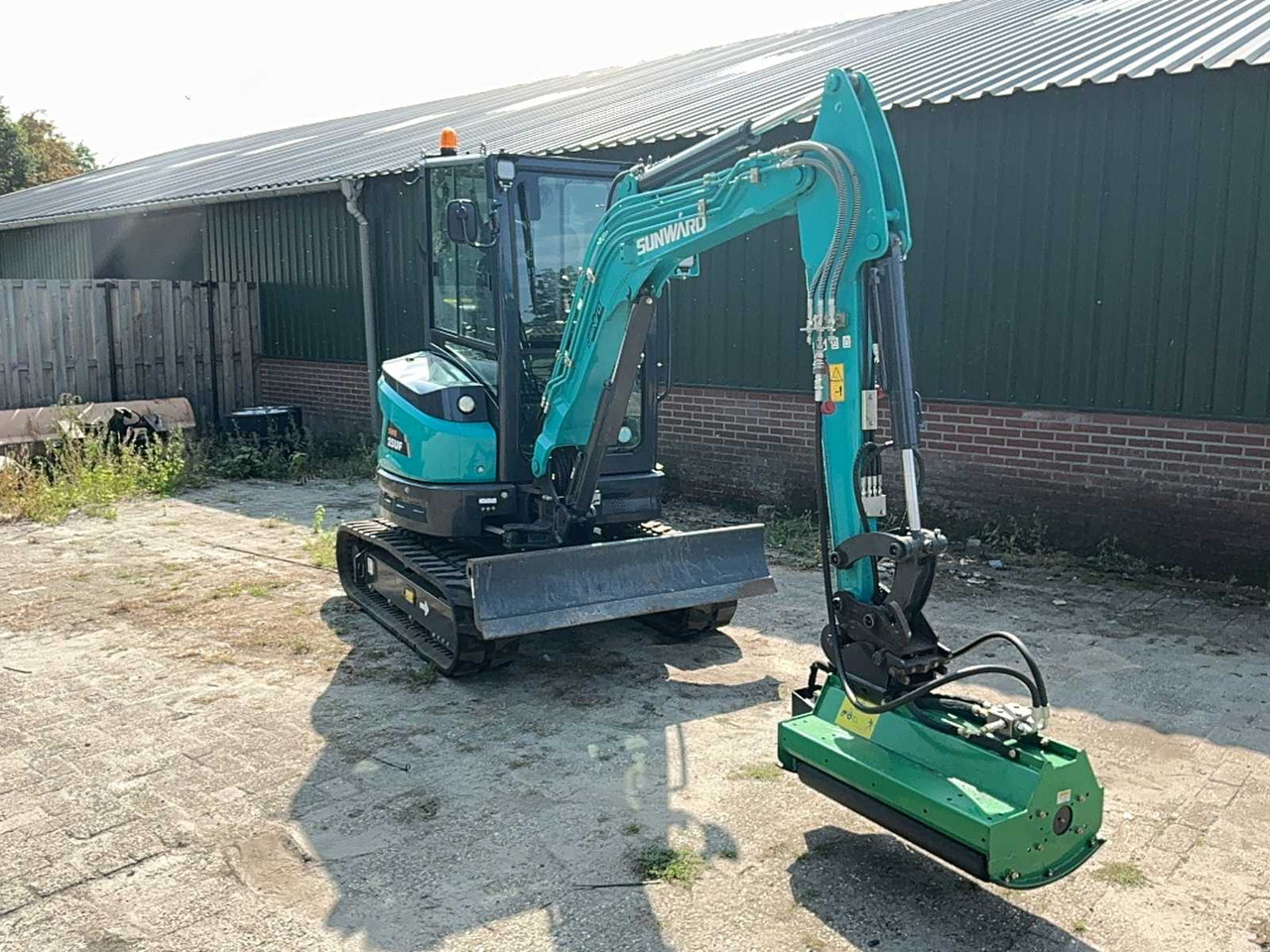 Sunward SWE25UF - Mini excavator: picture 3 Sunward SWE25UF - Mini excavator: picture 3
